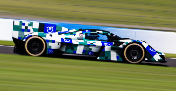 Aston Martin Valkyrie WEC